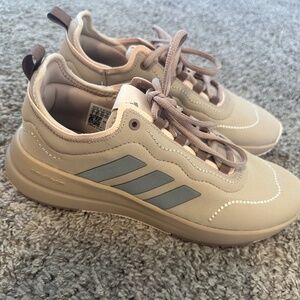 Adidas tennis shoes